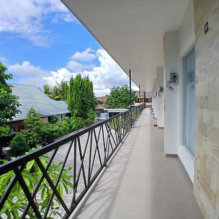 Zavana Rooms & Restaurant Tanjungkarang Экстерьер фото