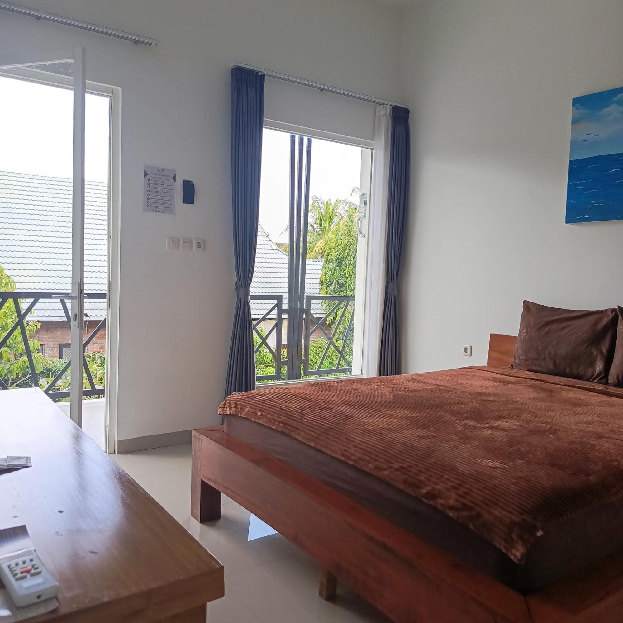 Zavana Rooms & Restaurant Tanjungkarang Экстерьер фото