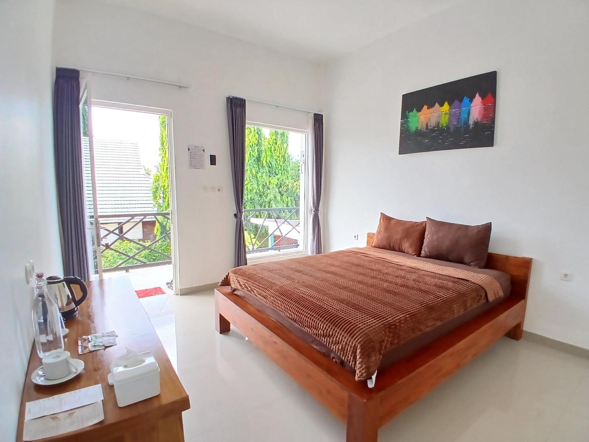 Zavana Rooms & Restaurant Tanjungkarang Экстерьер фото