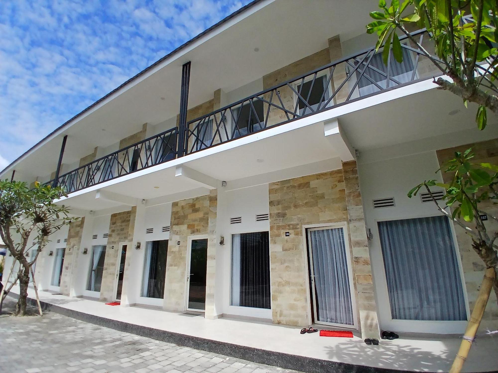 Zavana Rooms & Restaurant Tanjungkarang Экстерьер фото