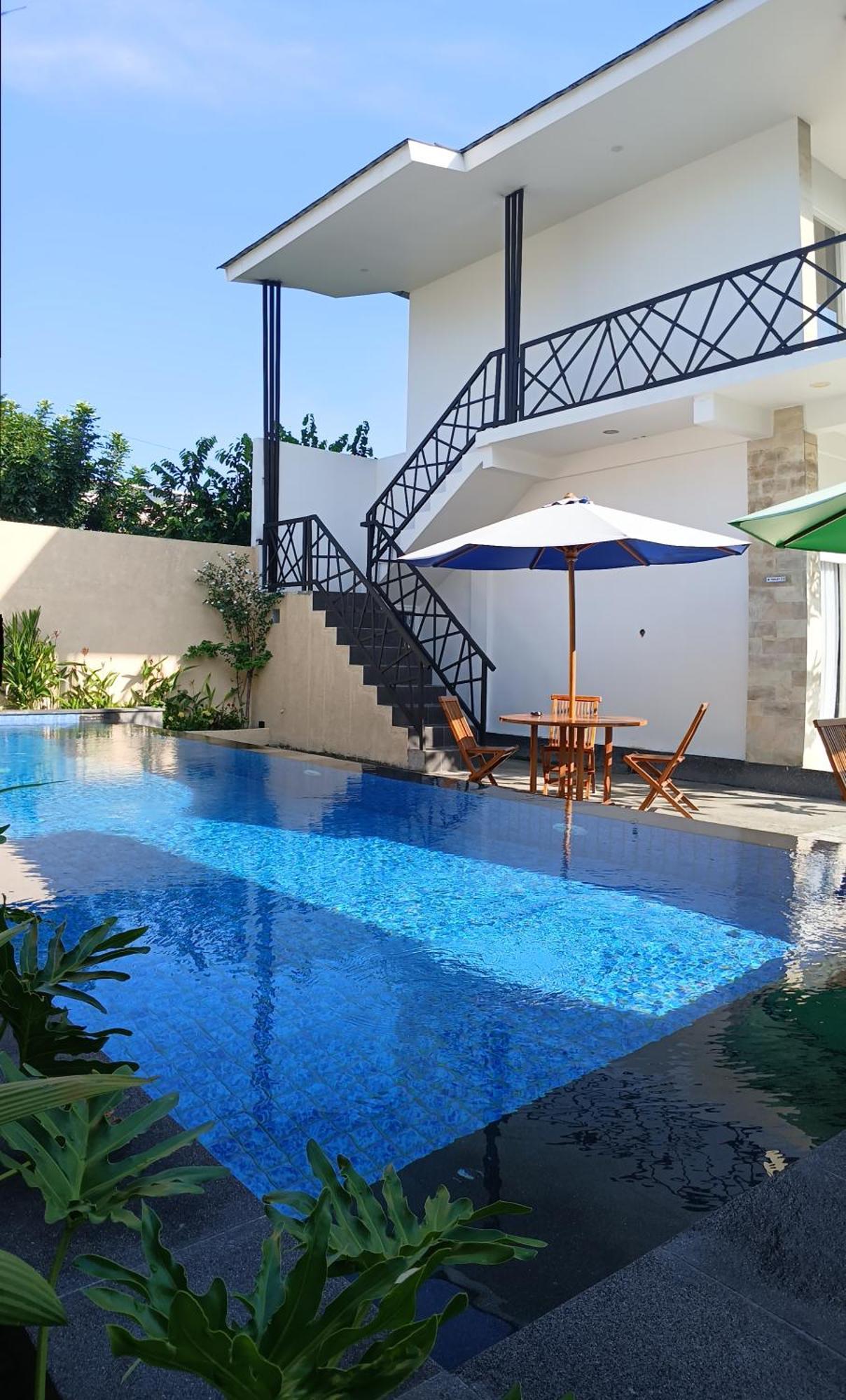 Zavana Rooms & Restaurant Tanjungkarang Экстерьер фото