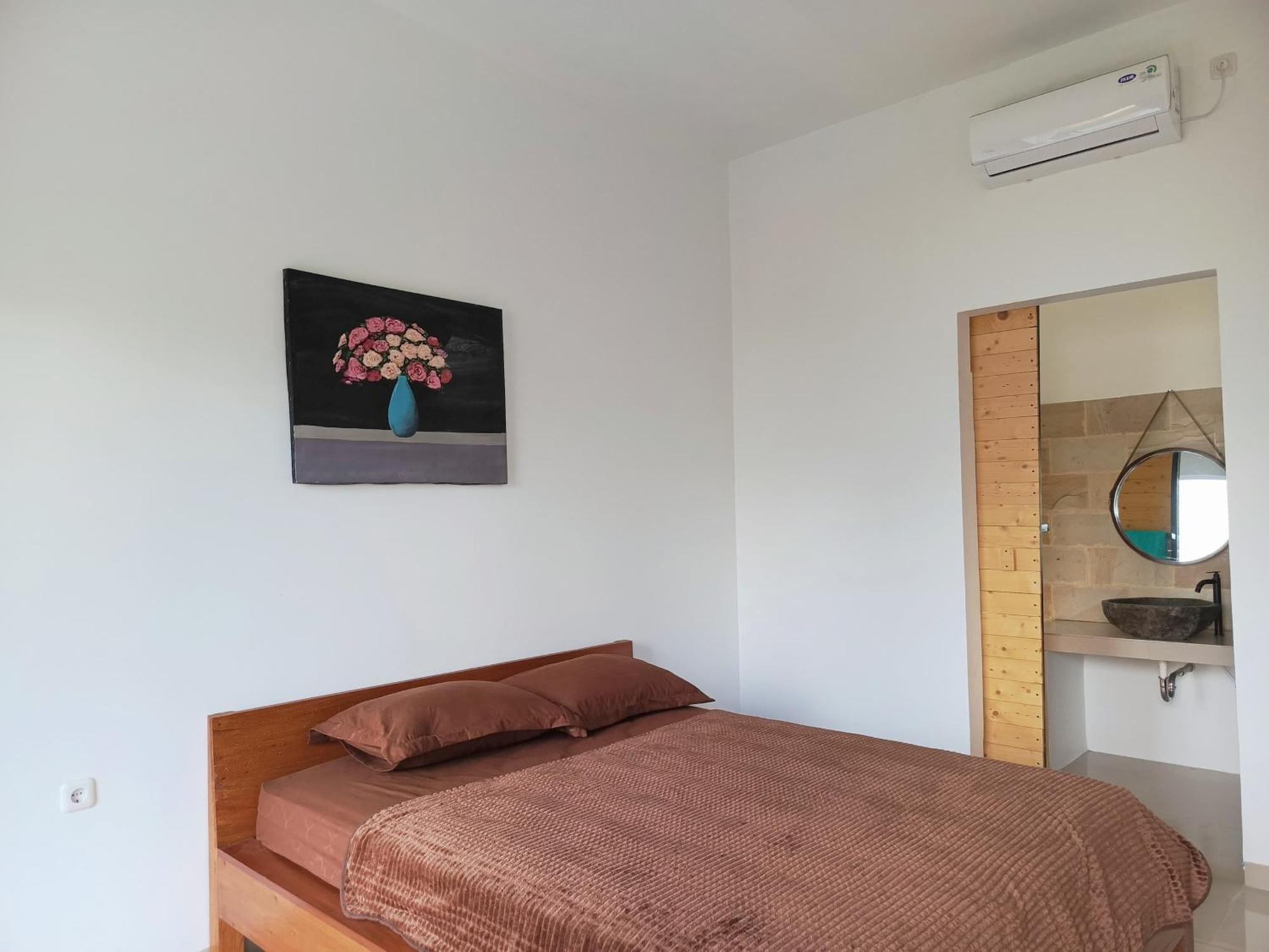 Zavana Rooms & Restaurant Tanjungkarang Экстерьер фото